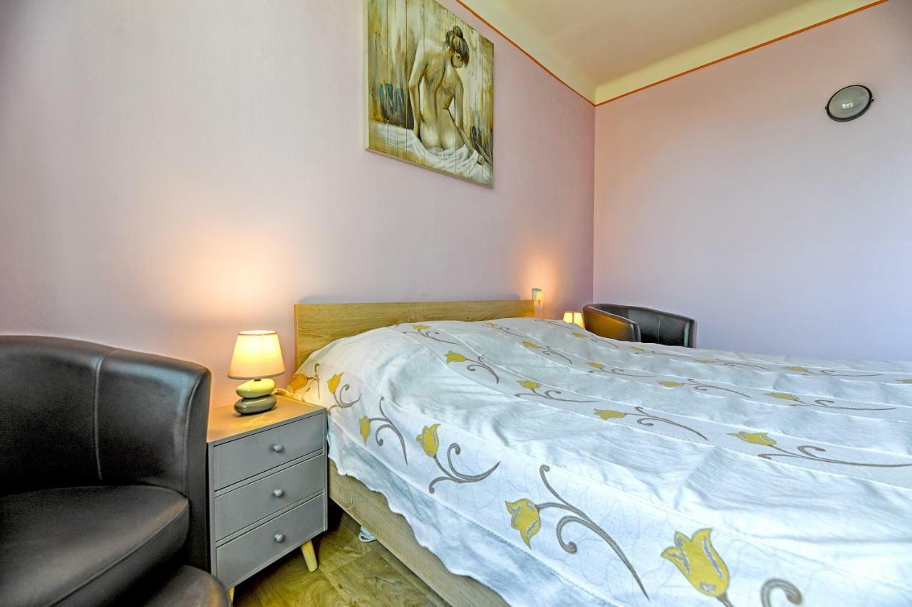 Grand Studio Proche Transport Montpellier Bilik gambar